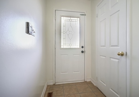 2078-white-dove-circle-oakville-ontario-w3554990