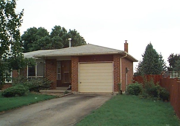 13-montjoy-crescent-brampton-ontario-w3666589