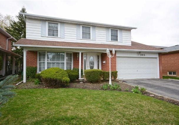 885-runningbrook-drive-mississauga-ontario-w3829877