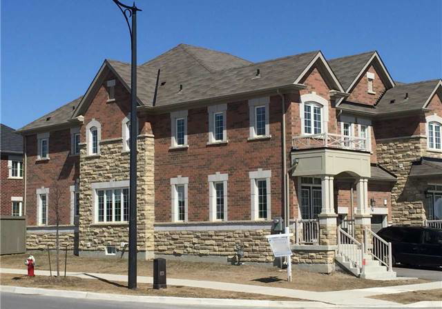 2-banas-way-brampton-ontario-w4084847