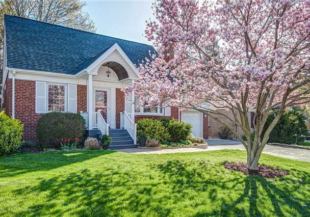 1375-applewood-road-mississauga-ontario-w4123117