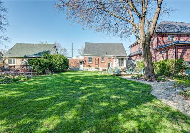 1375-applewood-road-mississauga-ontario-w4123117