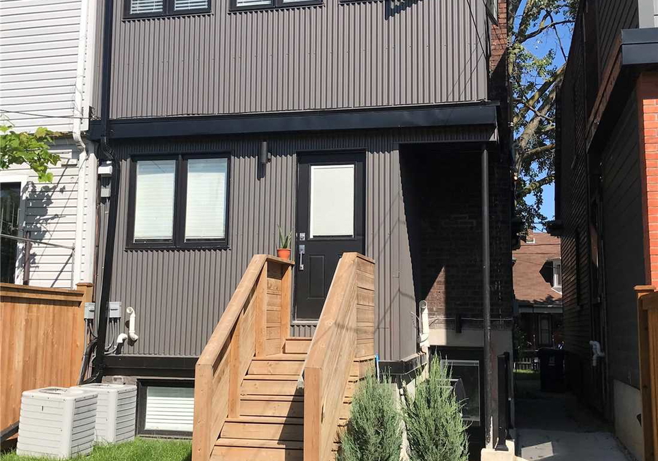 600-st-clarens-avenue-toronto-ontario-w4307712
