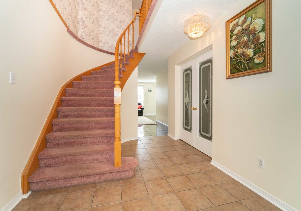 80-atkins-circle-brampton-ontario-w4334777