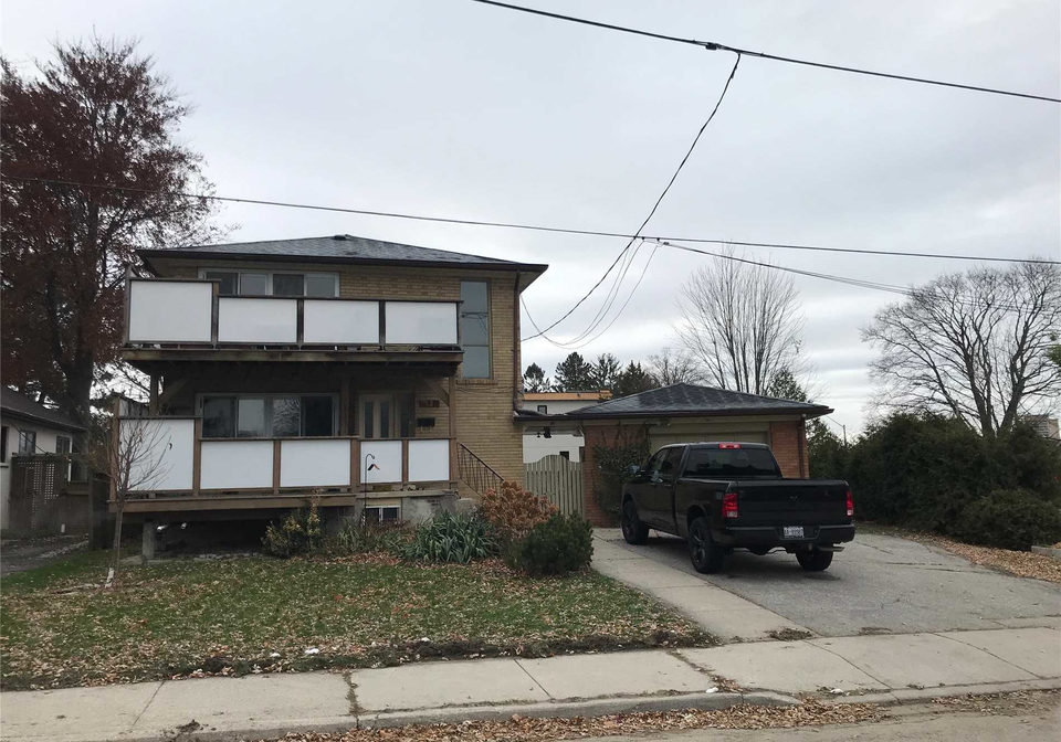 13-benson-avenue-mississauga-ontario-w4367610