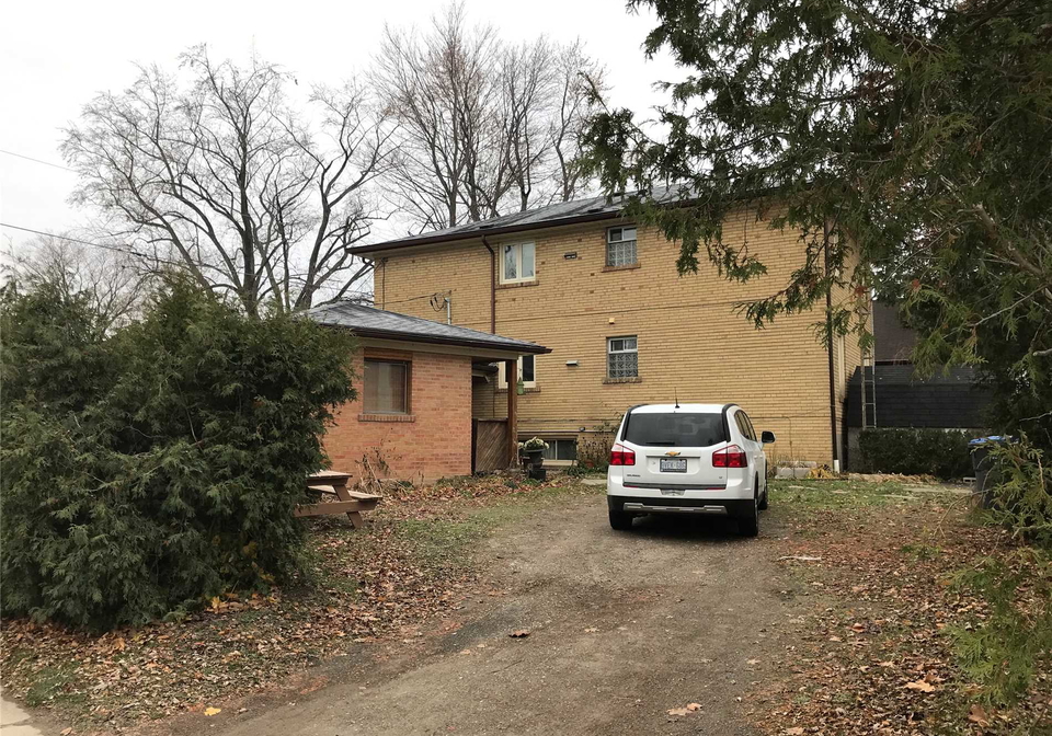 13-benson-avenue-mississauga-ontario-w4367610