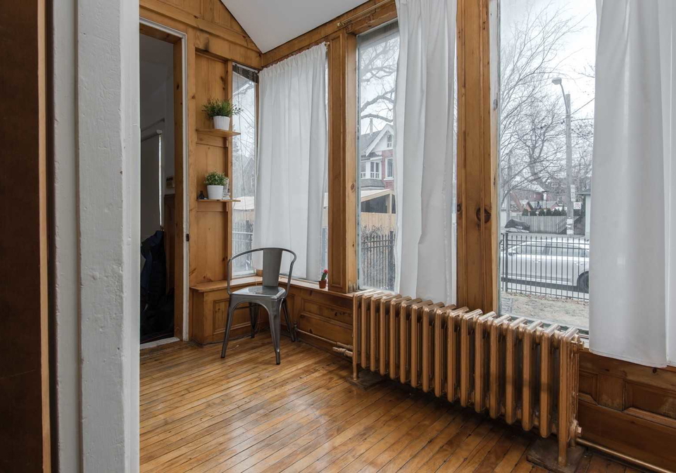 60-brock-avenue-toronto-ontario-w4372746