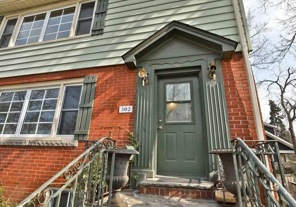 302-maple-avenue-oakville-ontario-w4390394