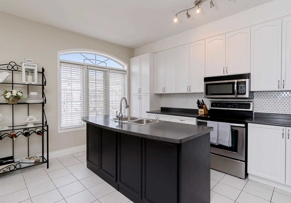 2368-sutton-drive-burlington-ontario-w4403578