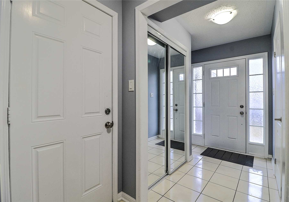 240-mortimer-crescent-milton-ontario-w4423346