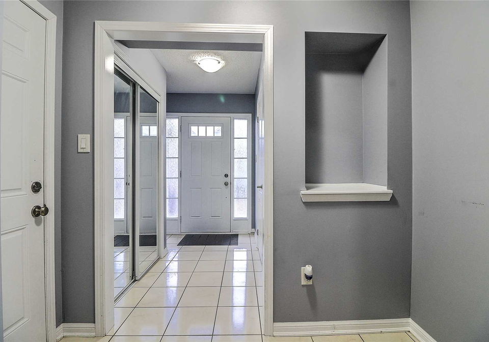 240-mortimer-crescent-milton-ontario-w4423346