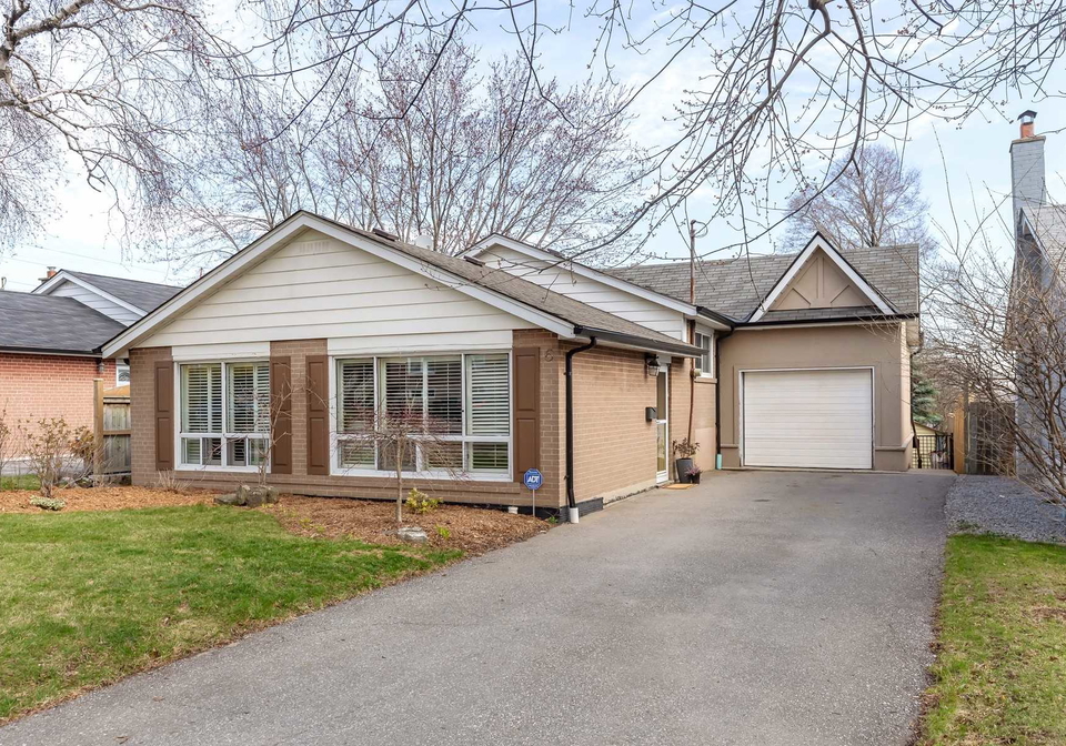 6-sagamore-crescent-toronto-ontario-w4431283