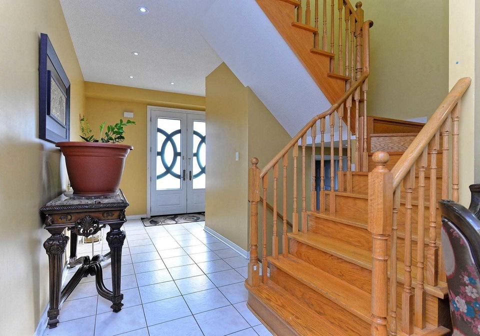 87-maple-valley-street-brampton-ontario-w4433049