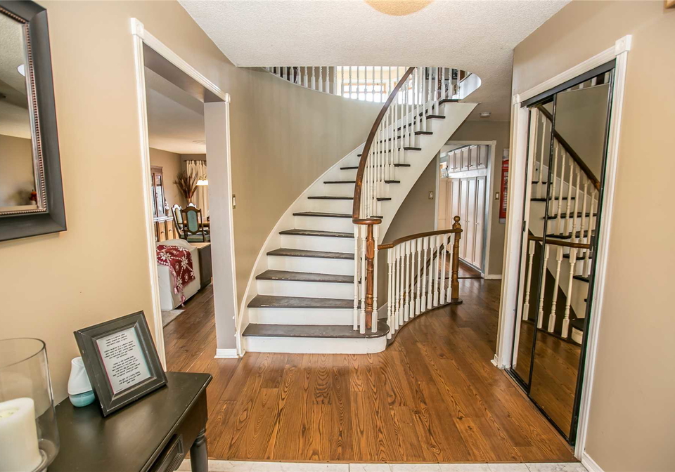 1238-winterbourne-drive-oakville-ontario-w4434754