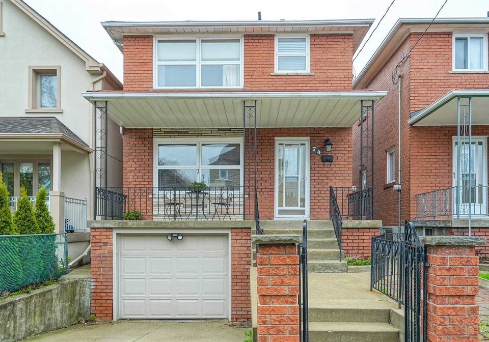 74-beechwood-avenue-toronto-ontario-w4450532