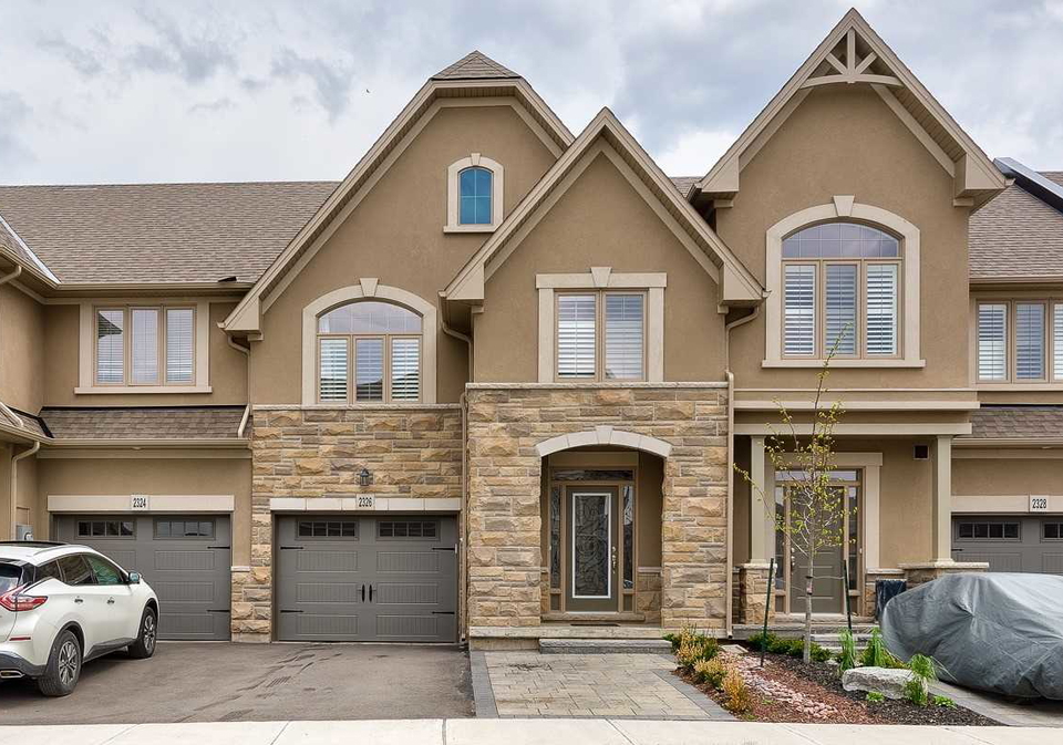 2326-natasha-circle-oakville-ontario-w4454962