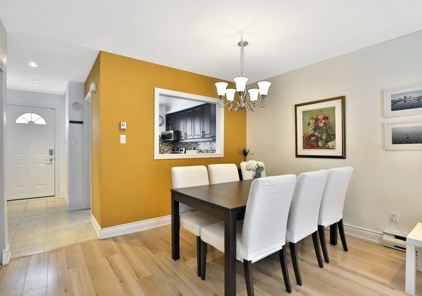 2067-marine-drive-oakville-ontario-w4492658