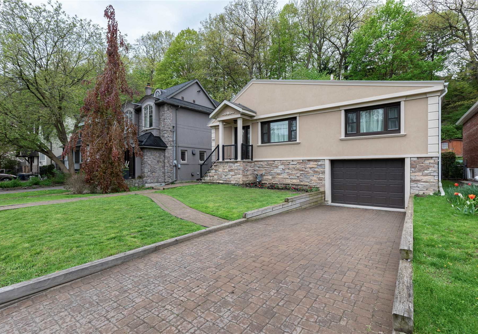 182-south-kingsway-toronto-ontario-w4494573