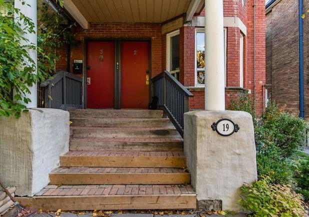 19-tyndall-avenue-toronto-ontario-w4587286