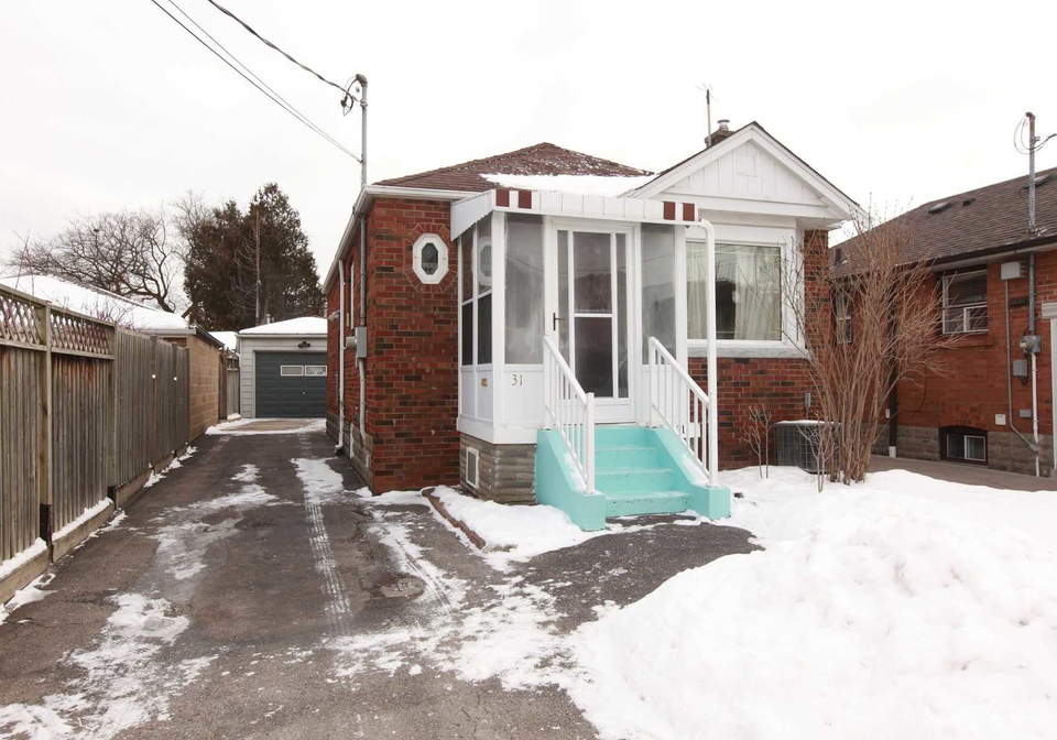 31-rotherham-avenue-toronto-ontario-w4694162
