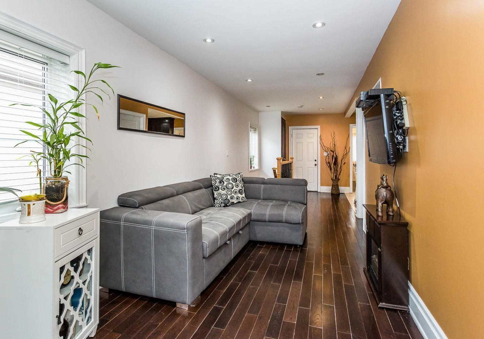 55-westbury-crescent-toronto-ontario-w4694732