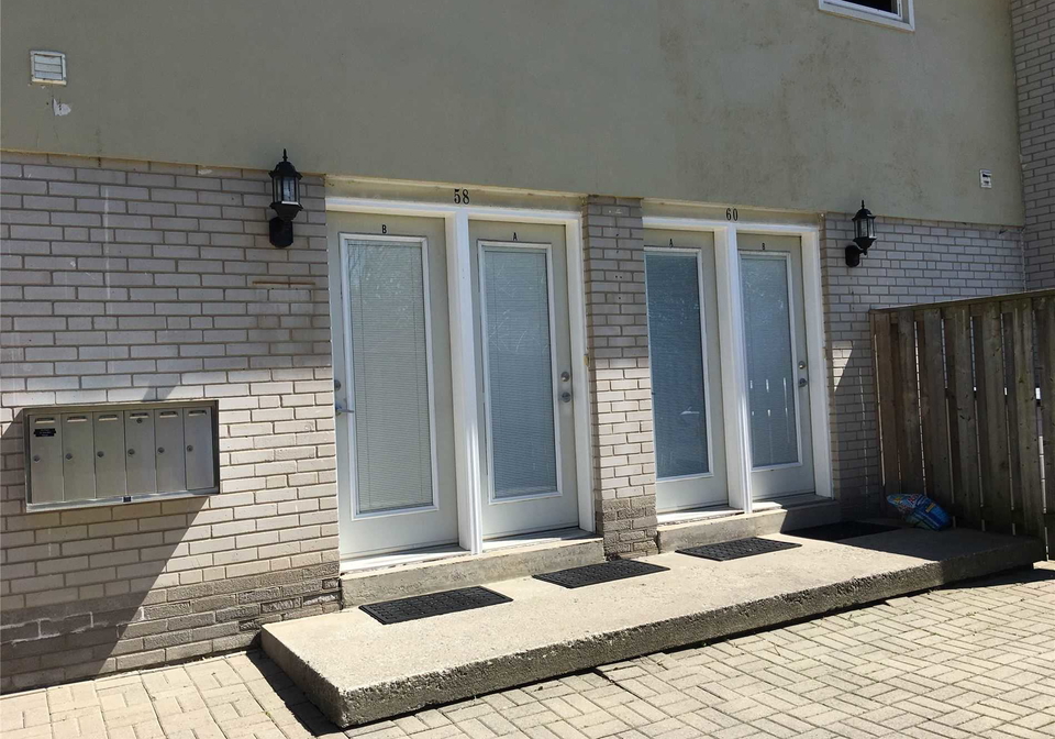 58-60-queen-street-s-mississauga-ontario-w4764660