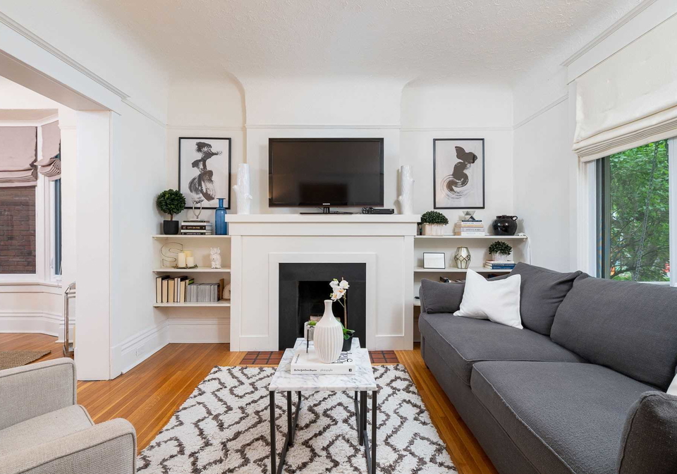 821-shaw-street-toronto-ontario-w4777150