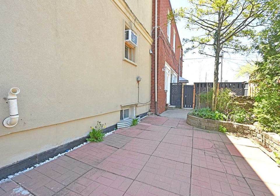 1464-dufferin-street-toronto-ontario-w4777540