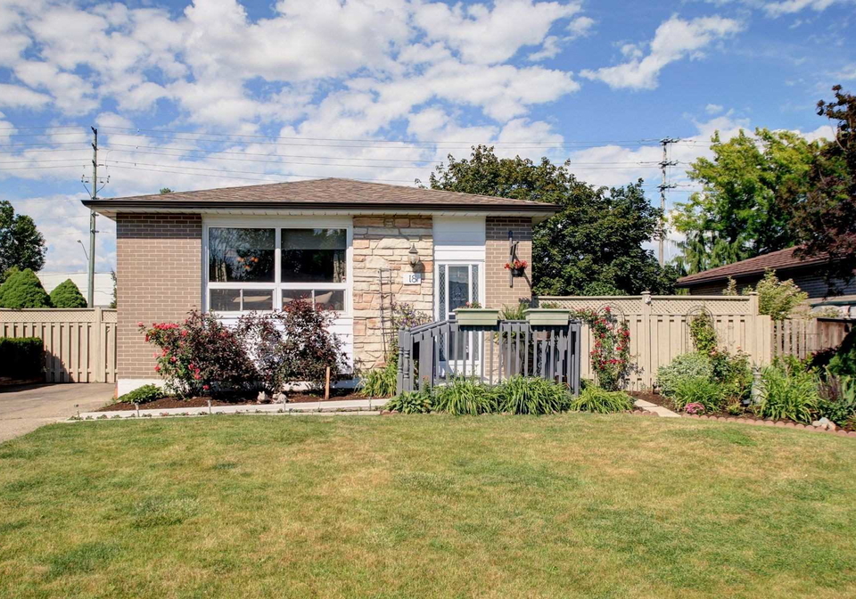 18-finsbury-drive-brampton-ontario-w4814685