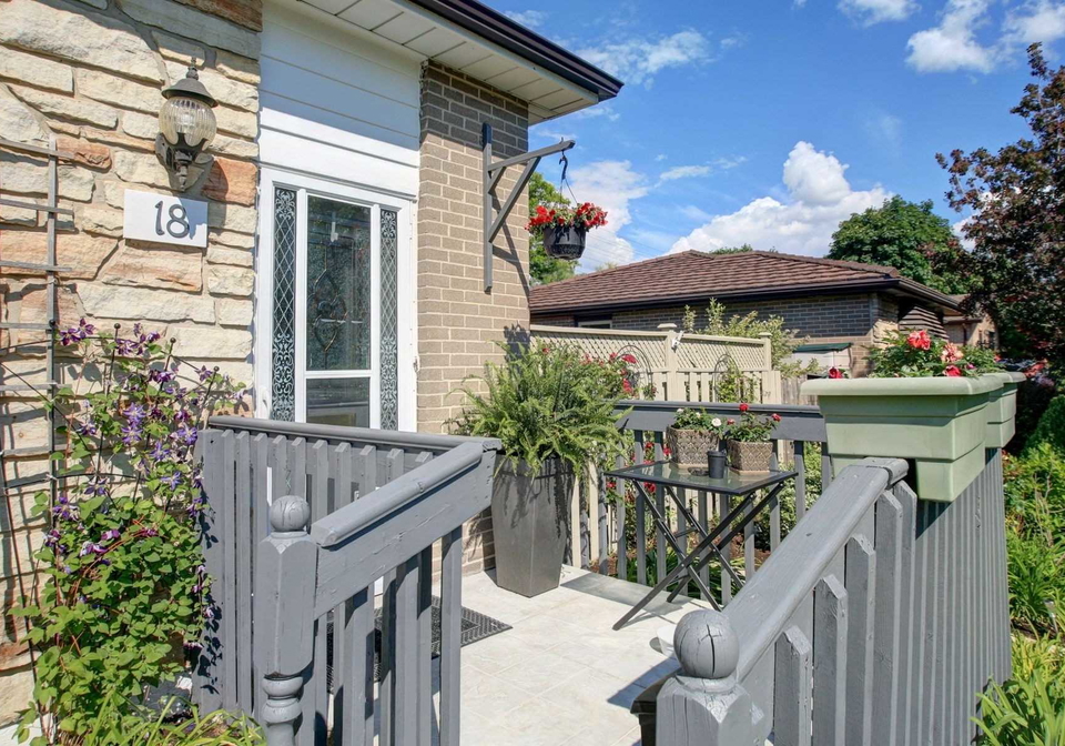 18-finsbury-drive-brampton-ontario-w4814685