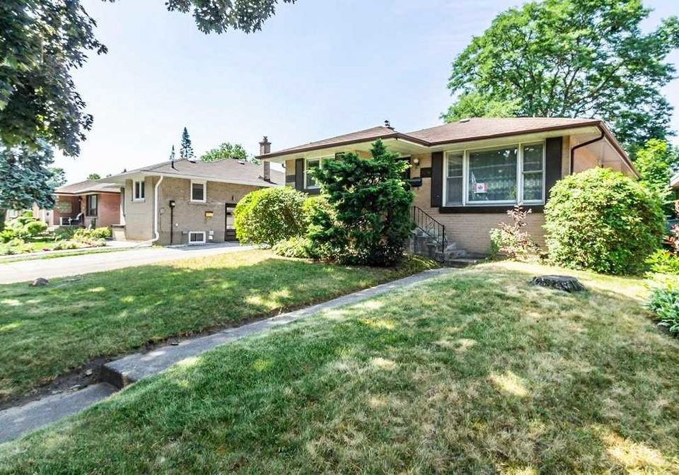 2276-bostock-crescent-mississauga-ontario-w4832732