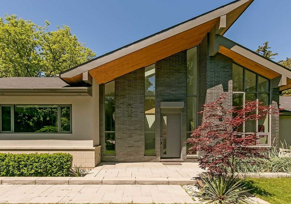 1101-lakeshore-road-w-oakville-ontario-w4840464