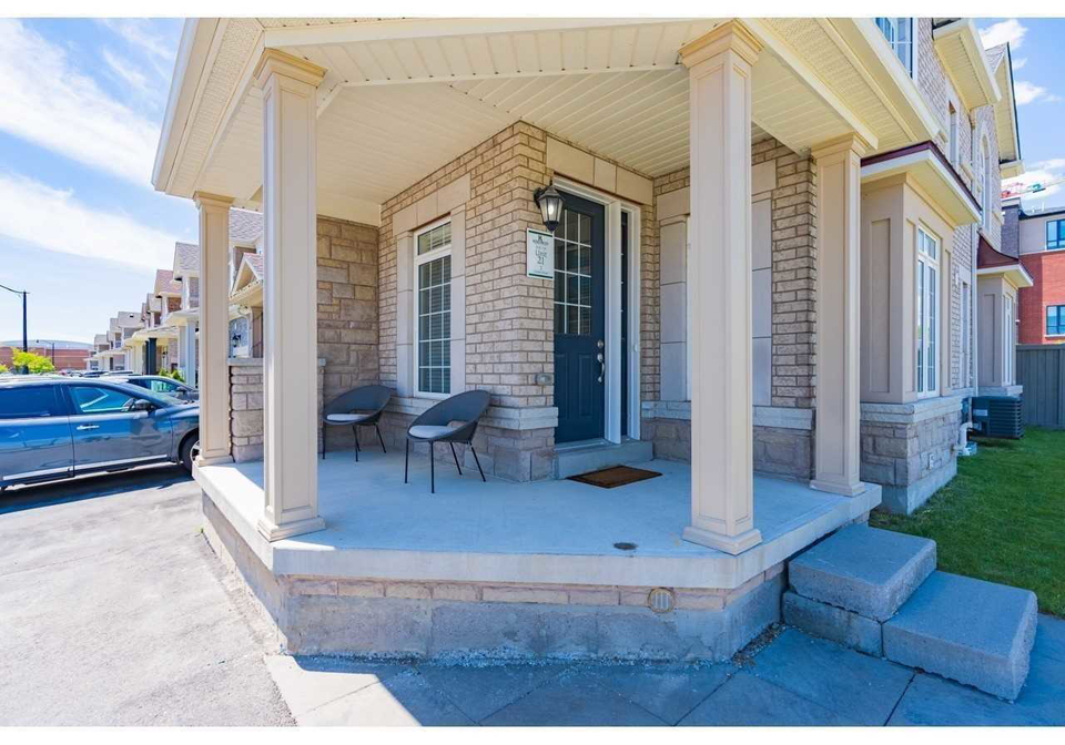 2-dufay-road-brampton-ontario-w4864449