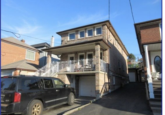 4-kitchener-avenue-toronto-ontario-w4868726