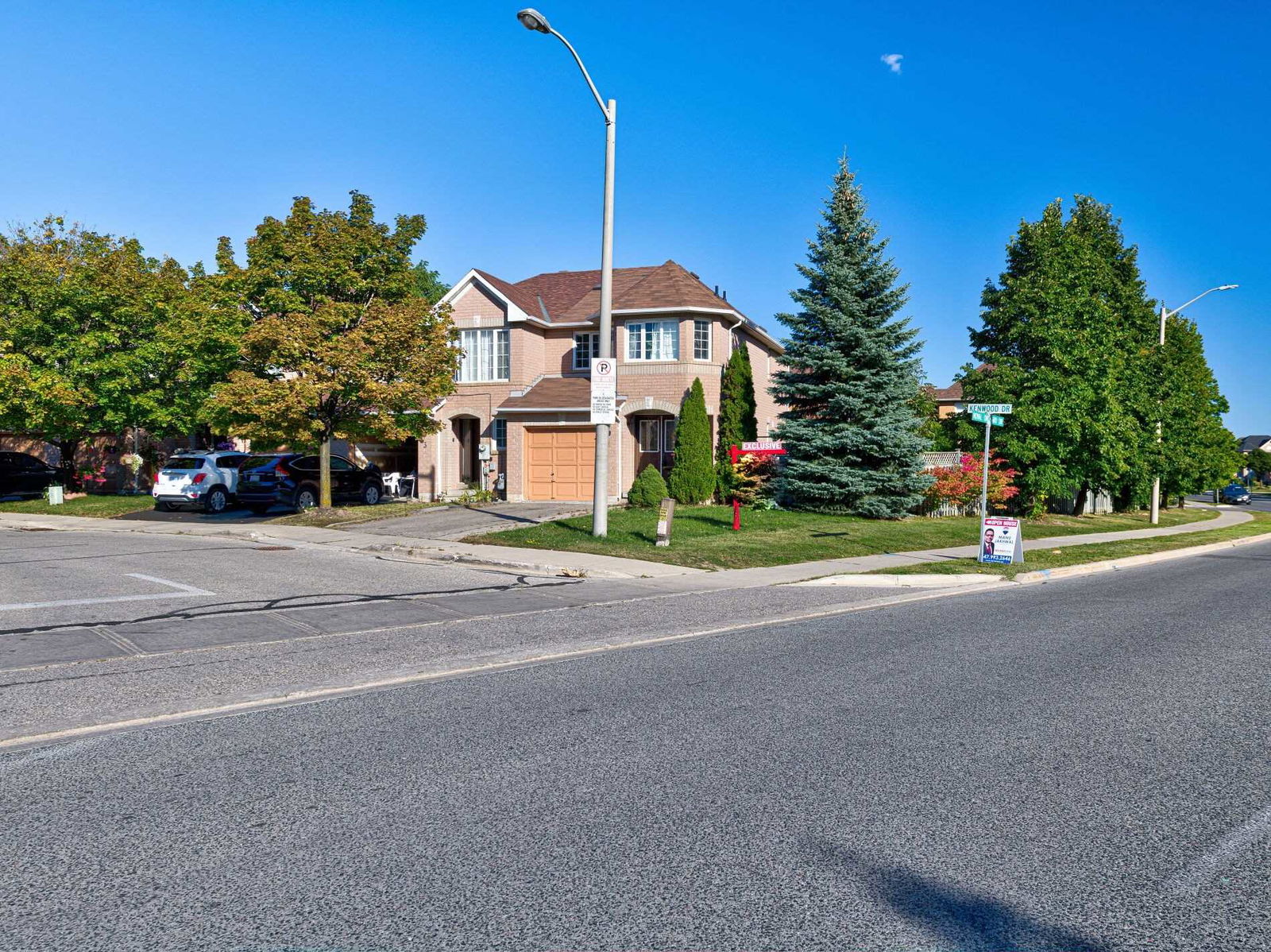 1 Kenwood Drive S, Brampton