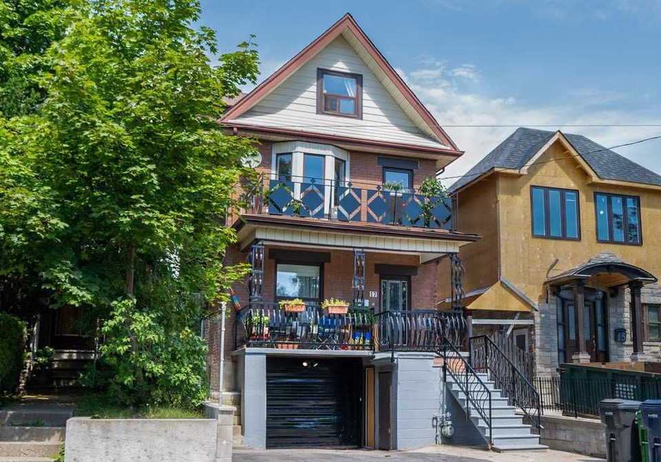 17-greenlaw-avenue-toronto-ontario-w4940897