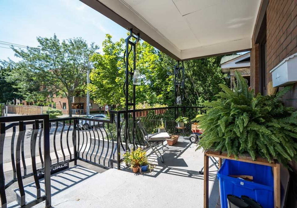 17-greenlaw-avenue-toronto-ontario-w4940897