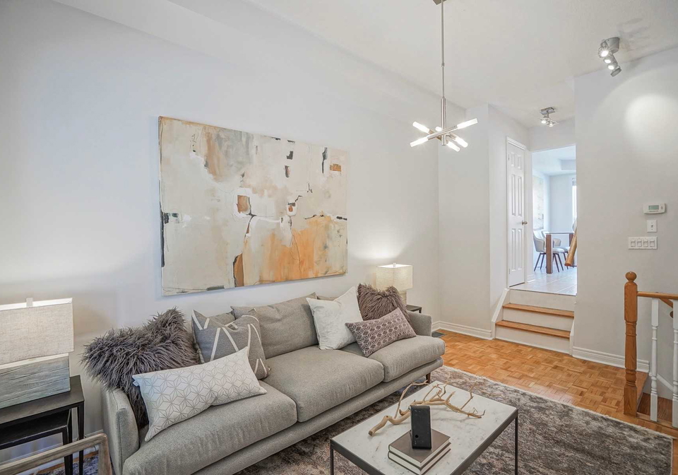 16-lightbourn-avenue-toronto-ontario-w4945057