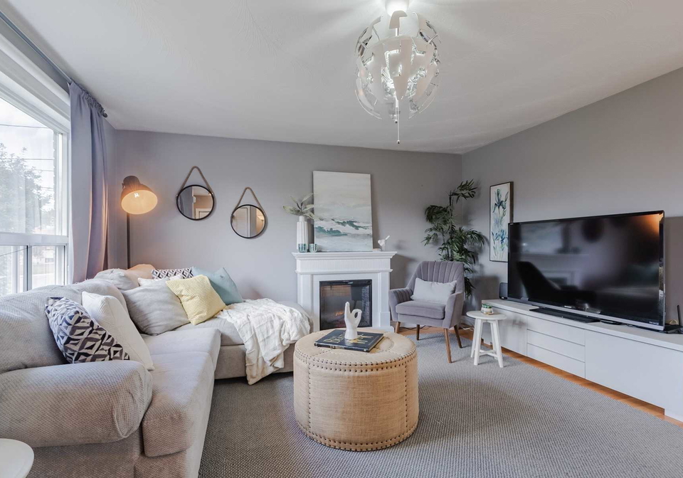 33-hagar-avenue-toronto-ontario-w4945662