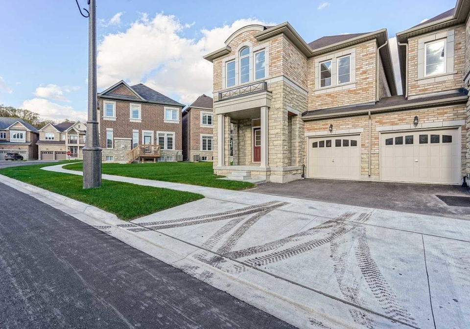 3315-jacob-way-oakville-ontario-w4963448