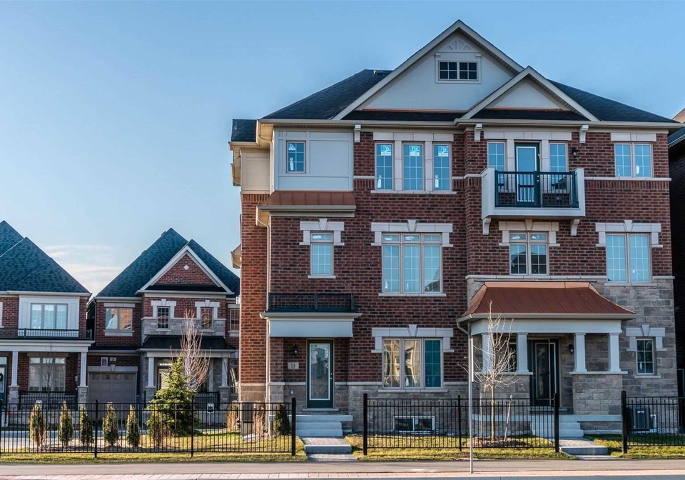 14-oakmore-lane-brampton-ontario-w4975376