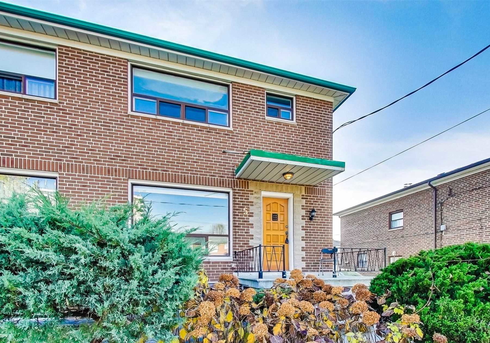 5-woodenhill-court-toronto-ontario-w4986246
