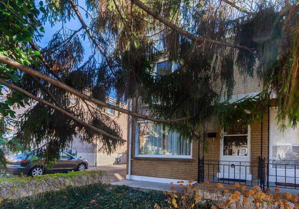 61-skylark-road-toronto-ontario-w4989243