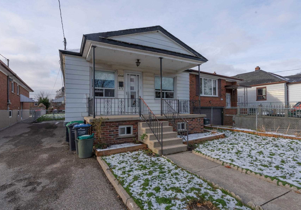 1064-westmount-avenue-mississauga-ontario-w5000744
