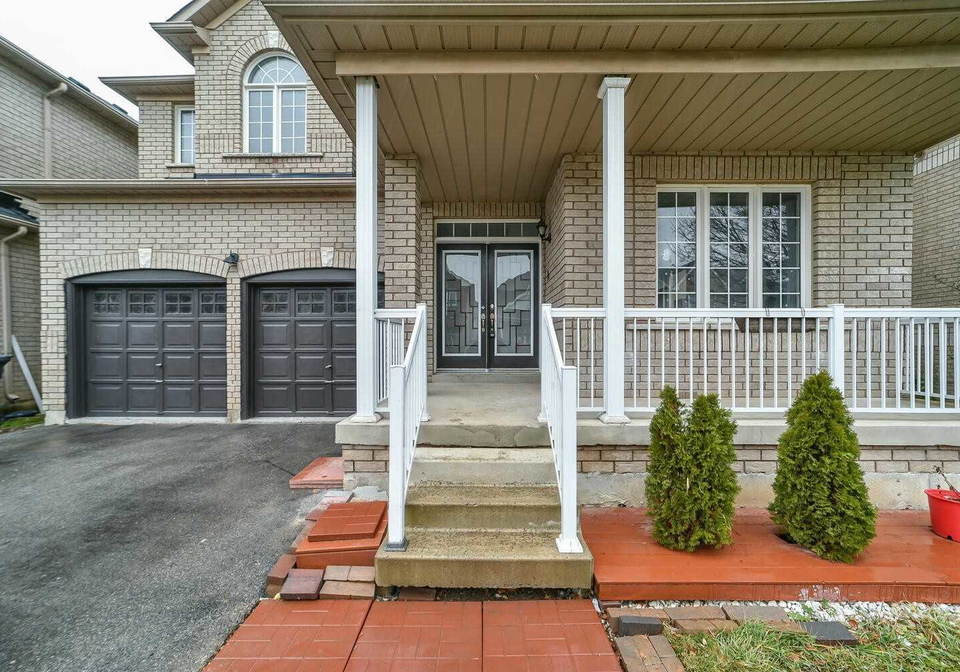 84-masters-green-crescent-brampton-ontario-w5002557