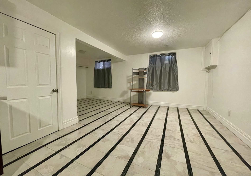 143-voltarie-crescent-mississauga-ontario-w5103378