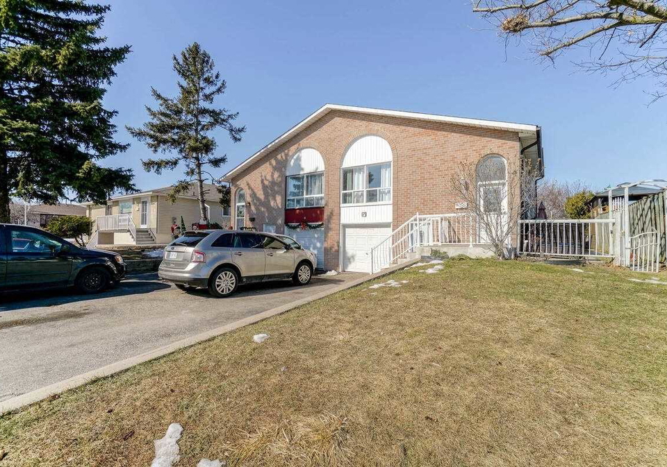 7-gainsborough-road-brampton-ontario-w5138835