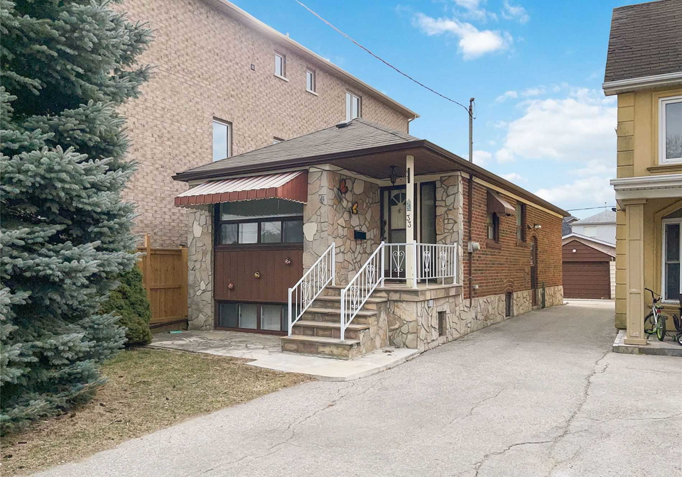 33-pendeen-avenue-toronto-ontario-w5156502