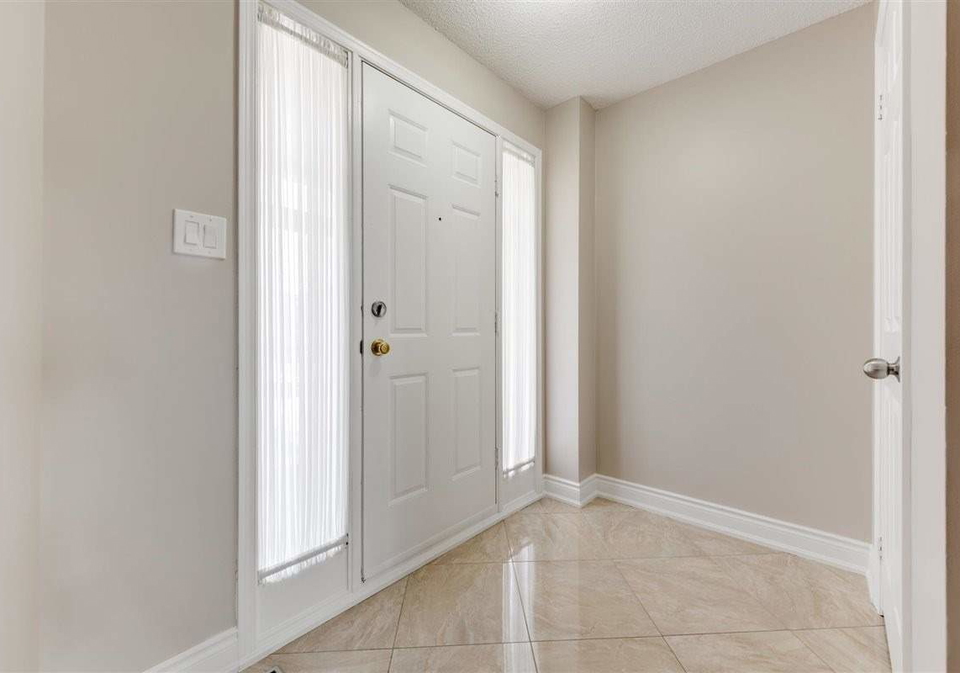 366-harrowsmith-drive-mississauga-ontario-w5157106