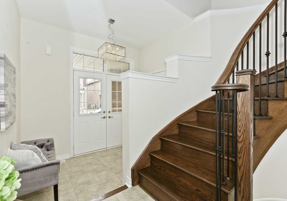 353-leadwood-gate-oakville-ontario-w5167472